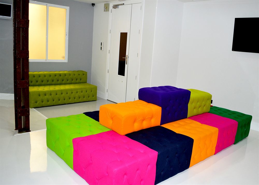 Hostal Gran Via 44 Madrid Exterior photo